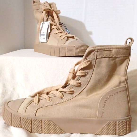 Zara, NWT, Tan High Top, Canvas, Lace up Boots. SZ 40 - 9 US. - Picture 2 of 8